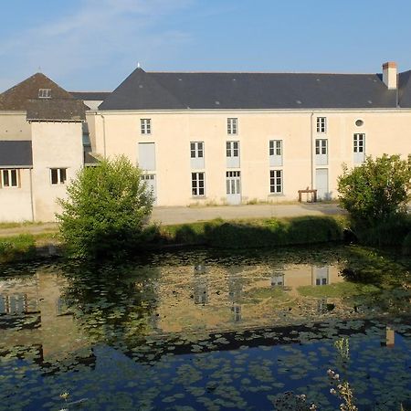 Gite Des Grands Moulins De Bauge Eksteriør billede